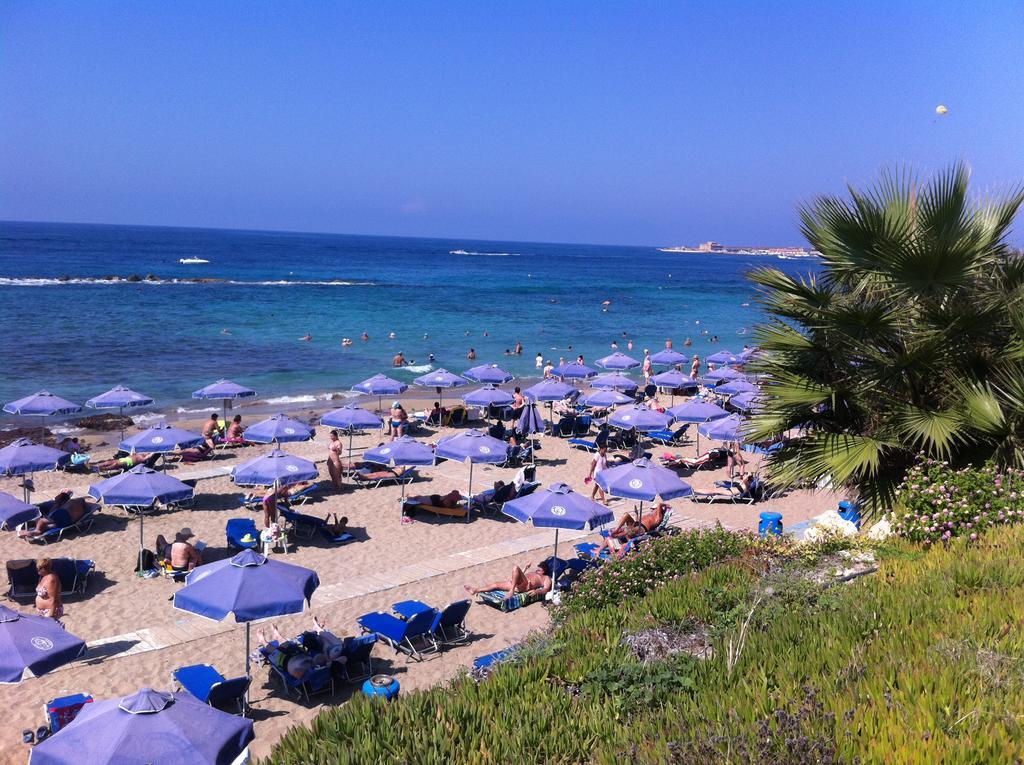 Limnaria Gardens B * Paphos